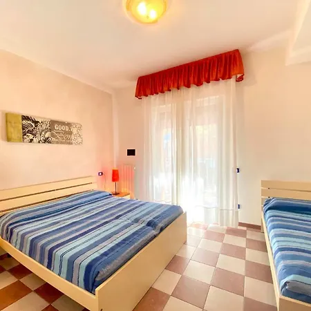Adriana Carraro Immobiliare - Family Apartman *