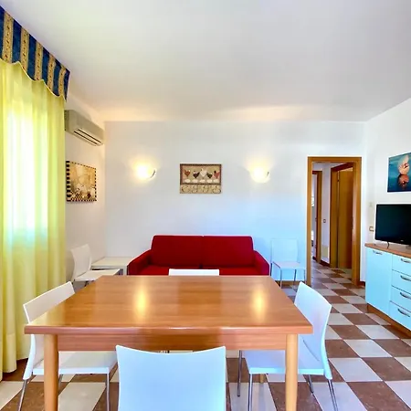 Apartman Adriana Carraro Immobiliare - Family Lido di Jesolo